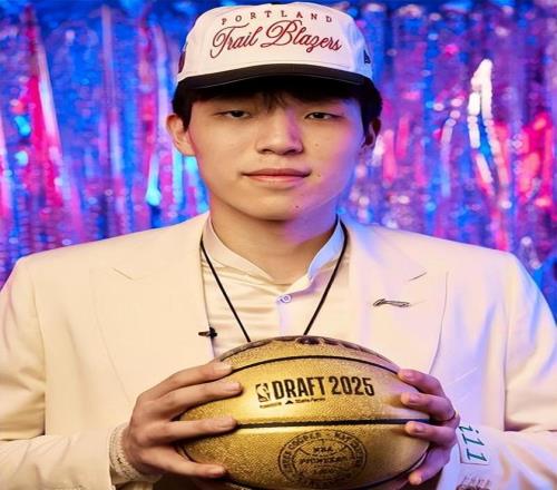 巴勒斯坦被,拘留者获以,色列释放,V体育,VSports,V体育官网,V体育官网,V体育下载