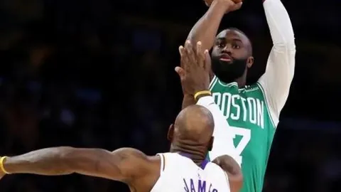 中国14岁男篮新星身高2米11，曾凡博成周琦模板新秀